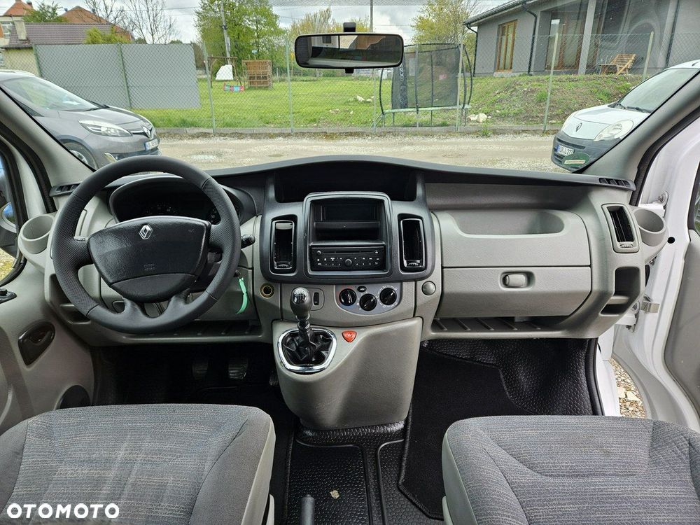 Renault Trafic - 11
