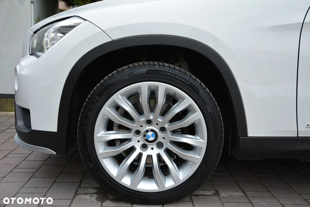 BMW X1 sDrive16d Sport Line - 13