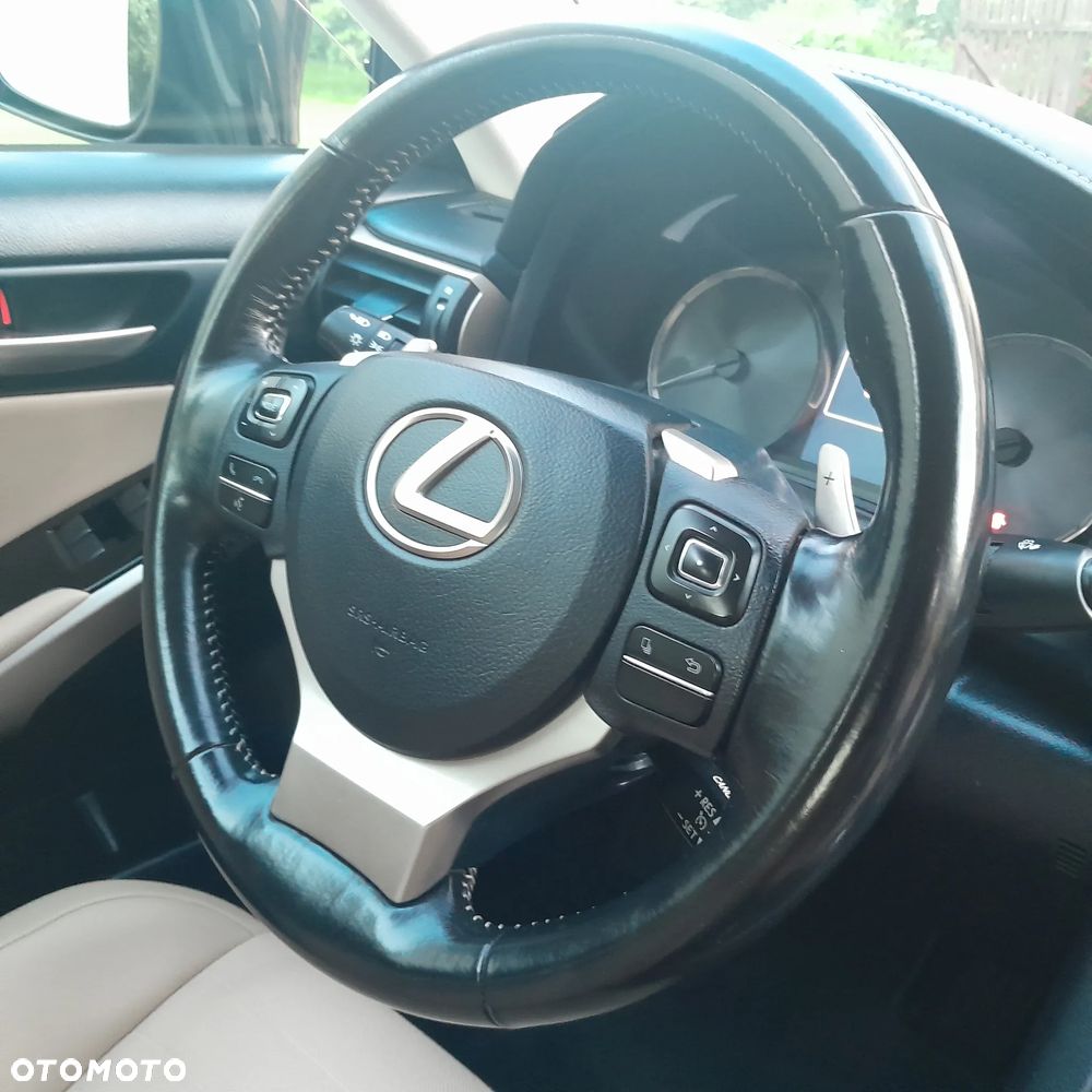 Lexus IS 200t Comfort - 29