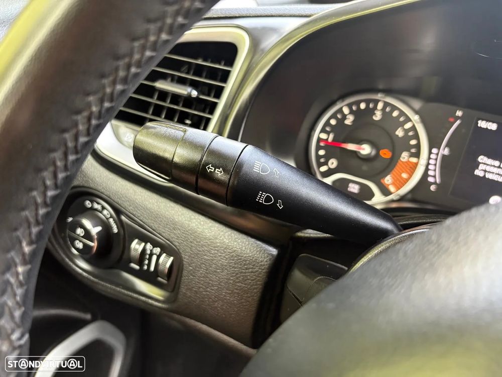 Jeep Renegade 1.6 MultiJet DSG Business Line - 15