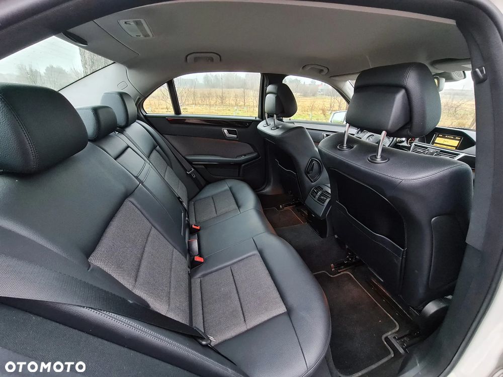 Mercedes-Benz Klasa E 200 CGI BlueEFFICIENCY 7G-TRONIC Avantgarde - 8