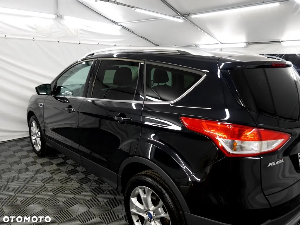 Ford Kuga 2.0 TDCi FWD Titanium - 28