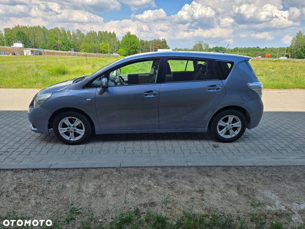 Toyota Verso 1.8 Sol - 9