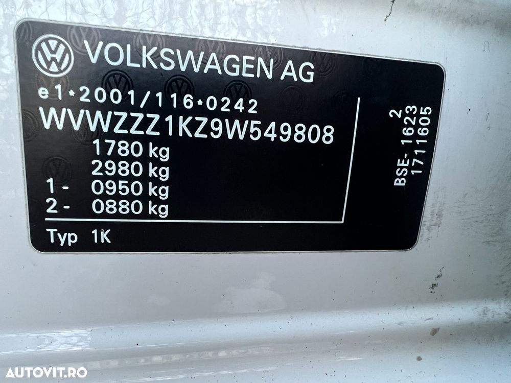 Volkswagen Golf - 11