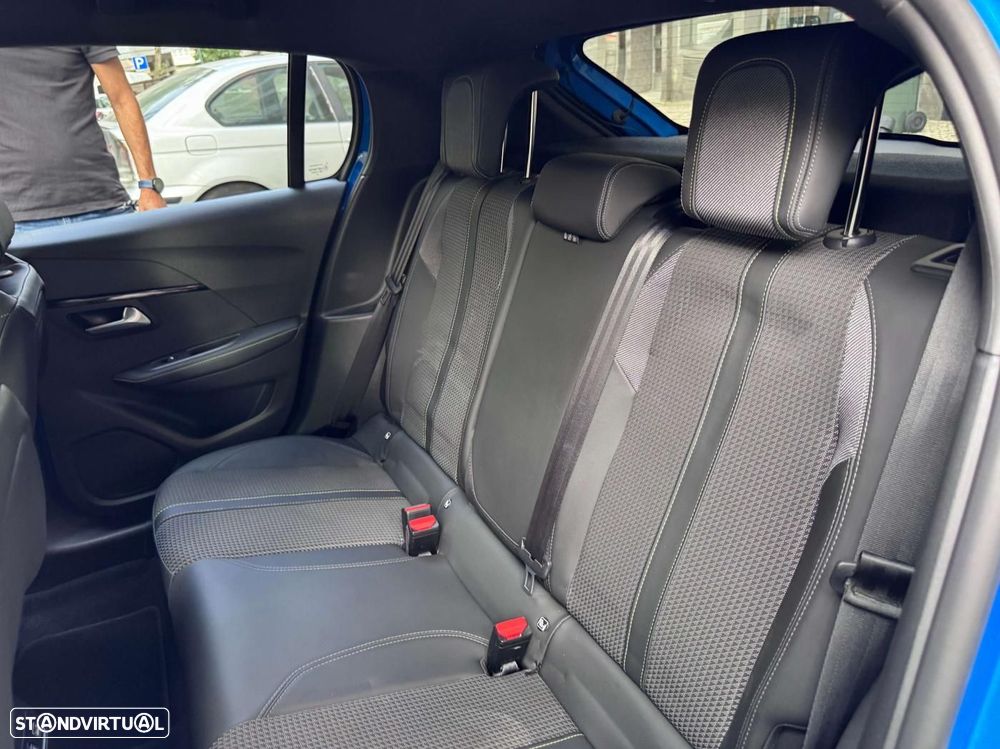 Peugeot 208 1.2 PureTech GT - 28