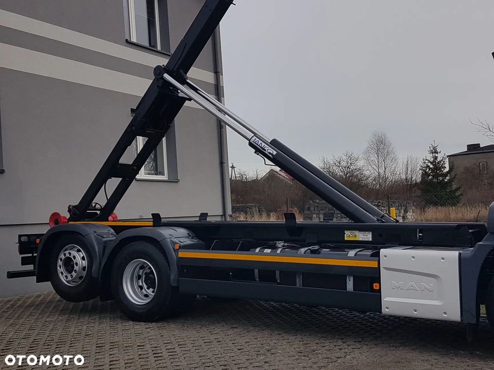 MAN TGS 26.420 E6 HAKOWIEC HS20 6x2 3-OSIE - 25
