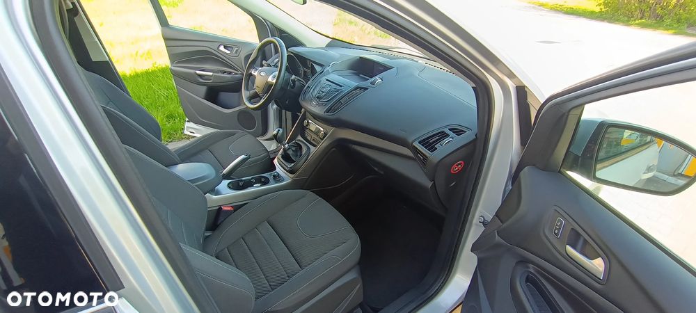 Ford Kuga 2.0 TDCi 4x4 Titanium - 29