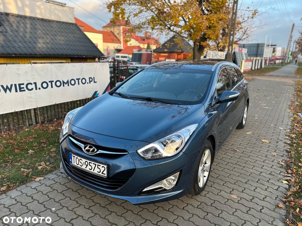 Hyundai i40 i40cw 1.7 CRDi Fifa World Cup Edition - 1
