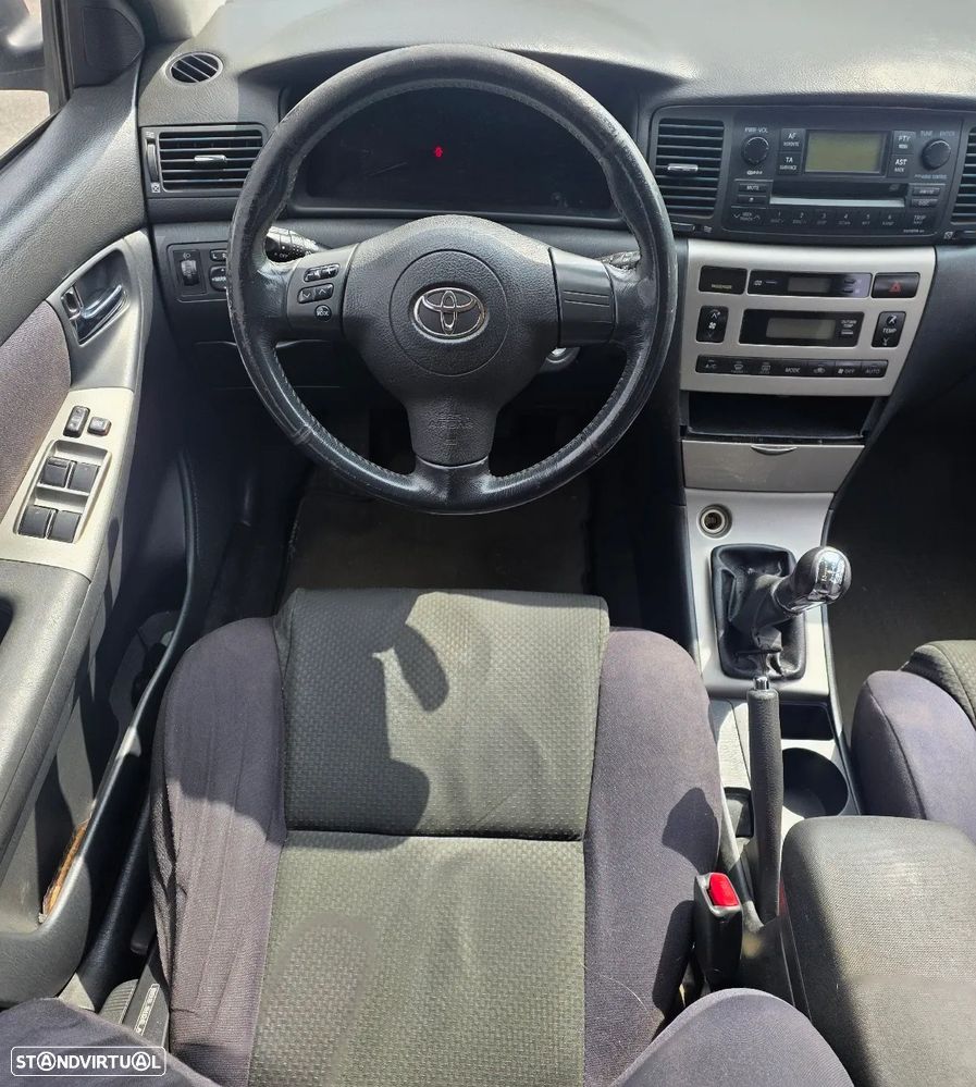Toyota Corolla 1.4 D-4D Sol - 14