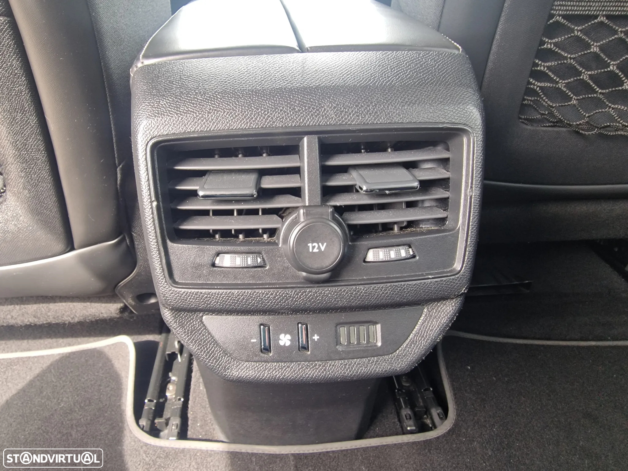 Peugeot 5008 1.6 BlueHDi Allure EAT6 J18 - 21