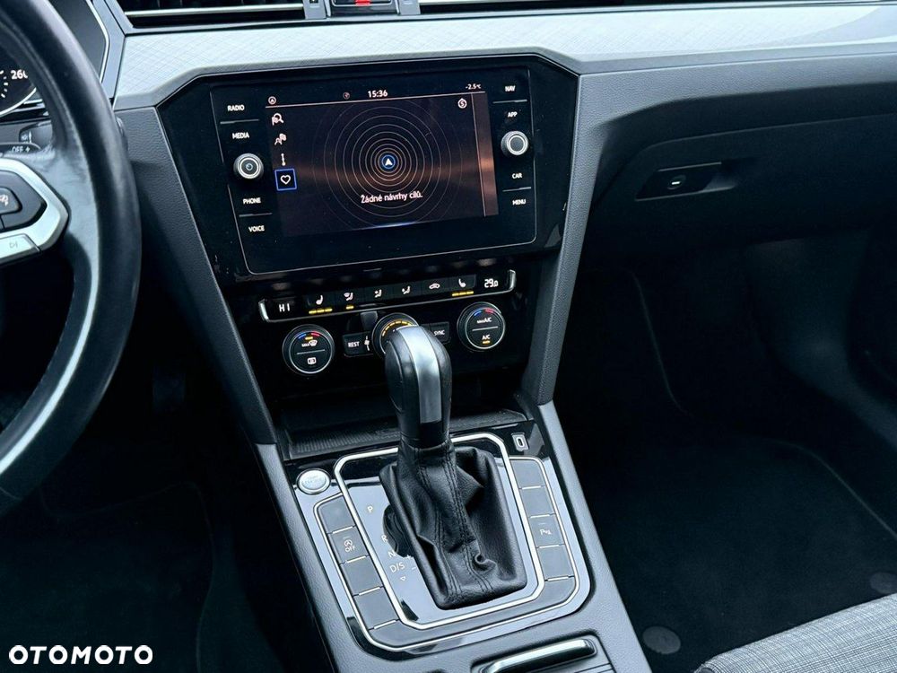Volkswagen Passat 2.0 TDI EVO Business DSG - 23
