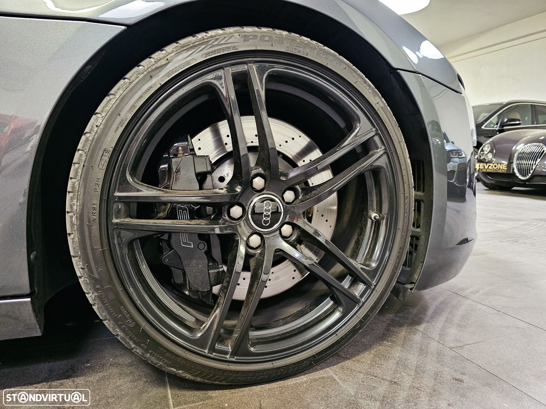 Audi R8 Coupé 4.2 FSI quattro R tronic - 38