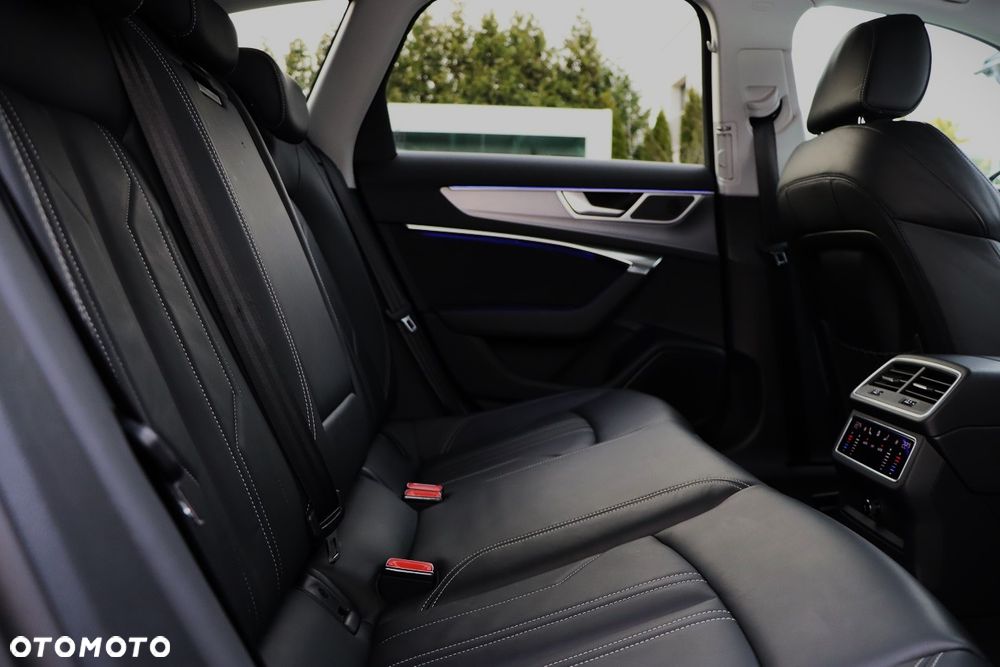 Audi A6 Avant 55 TFSI e quattro S tronic S line - 25