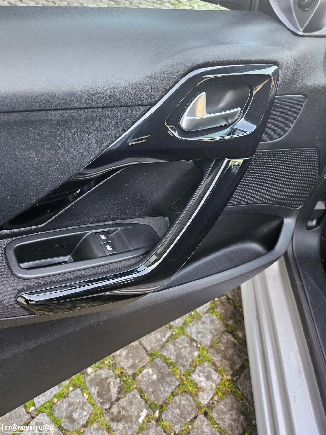 Peugeot 208 1.4 HDi Active - 8