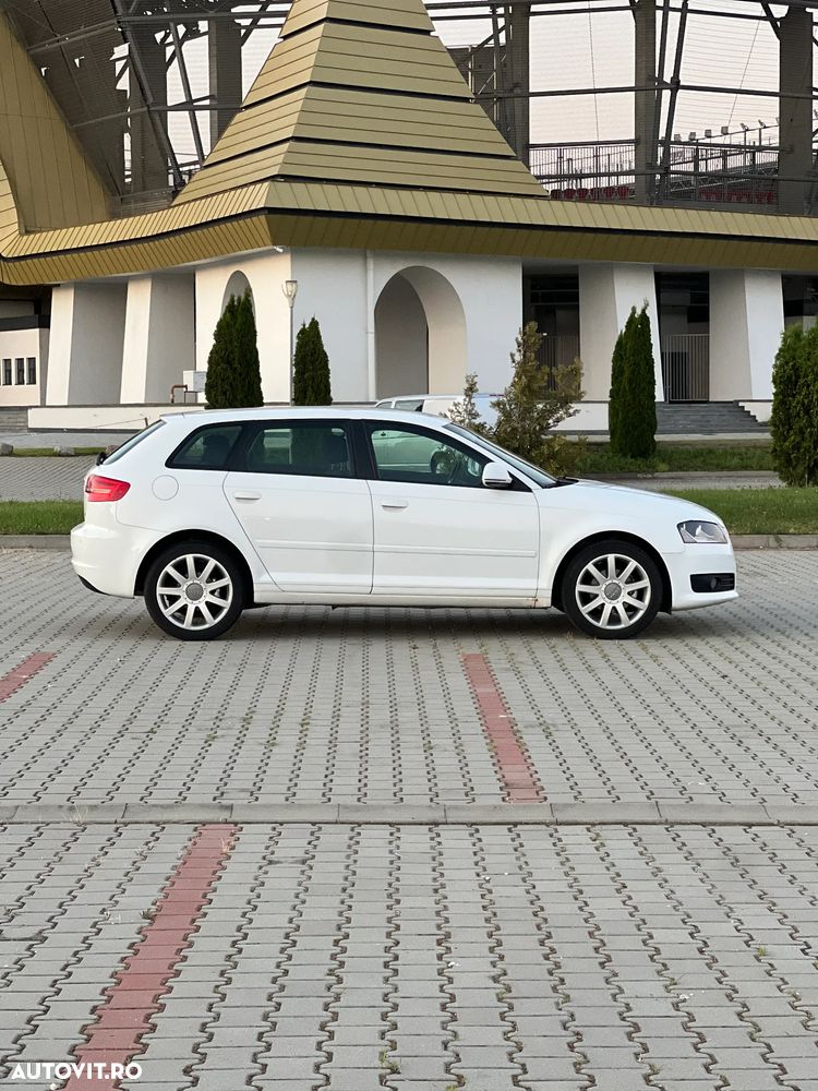 Audi A3 1.6 MPI Attraction - 9