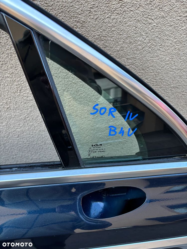 Drzwi przednie Kia Sorento IV 4  - PRAWA strona - oryginalne kolor B4U - 3
