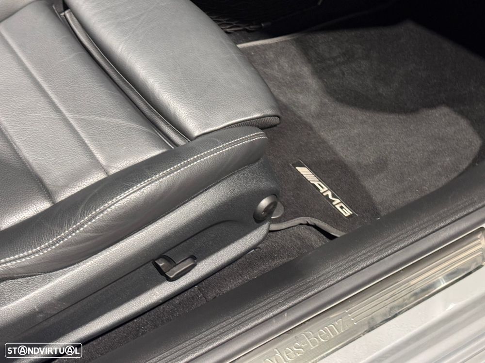 Mercedes-Benz E 220 - 51