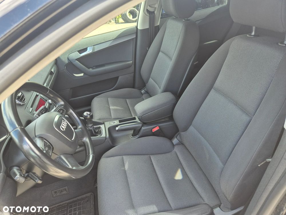 Audi A3 Sportback 1.6 Attraction - 12