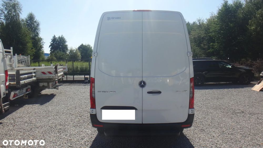 Mercedes-Benz SPRINTER - 4