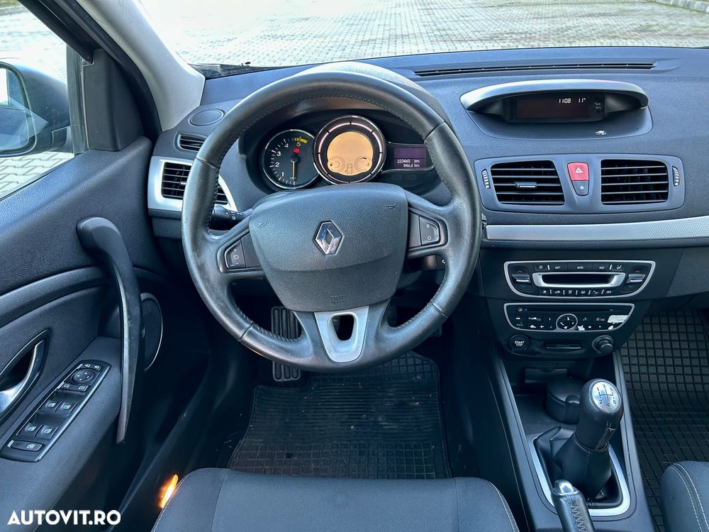 Renault Megane 1.5 dCi Confort Authentique - 4
