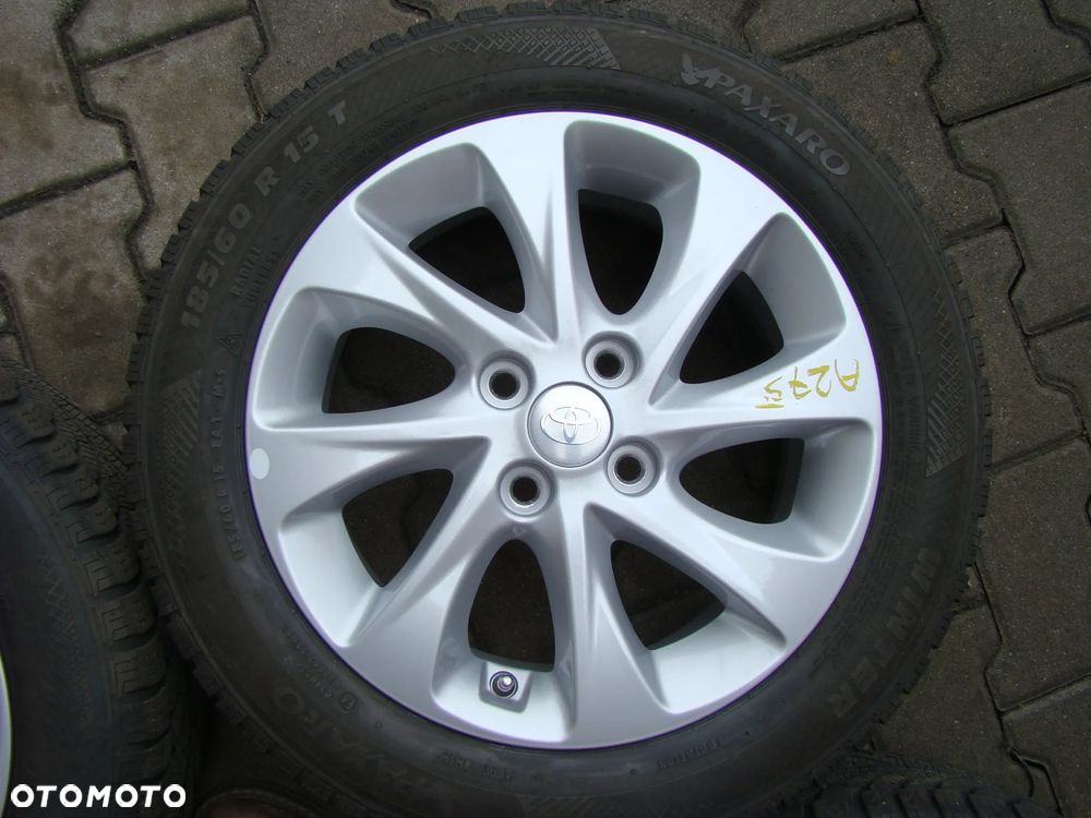 a275 4x100 Toyota Yaris 6Jx15 zima 185/60 R15 - 4