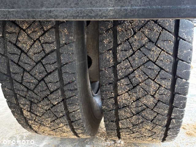 Iveco EUROCARGO 120E25 KONTENER + WINDA - 27