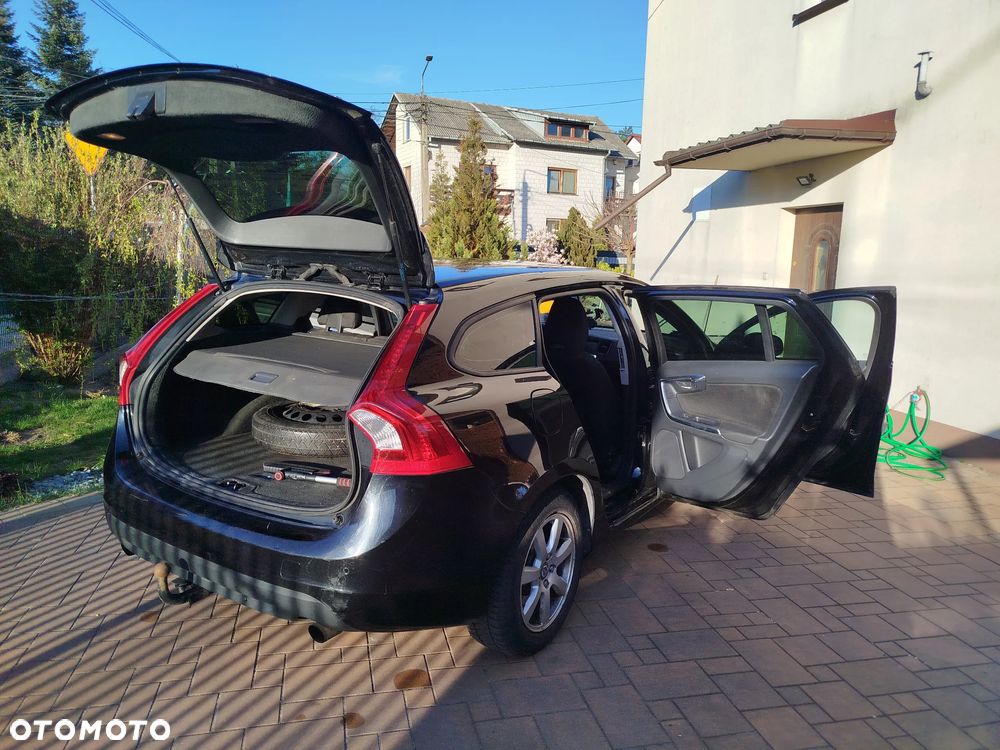 Volvo V60 T3 - 4