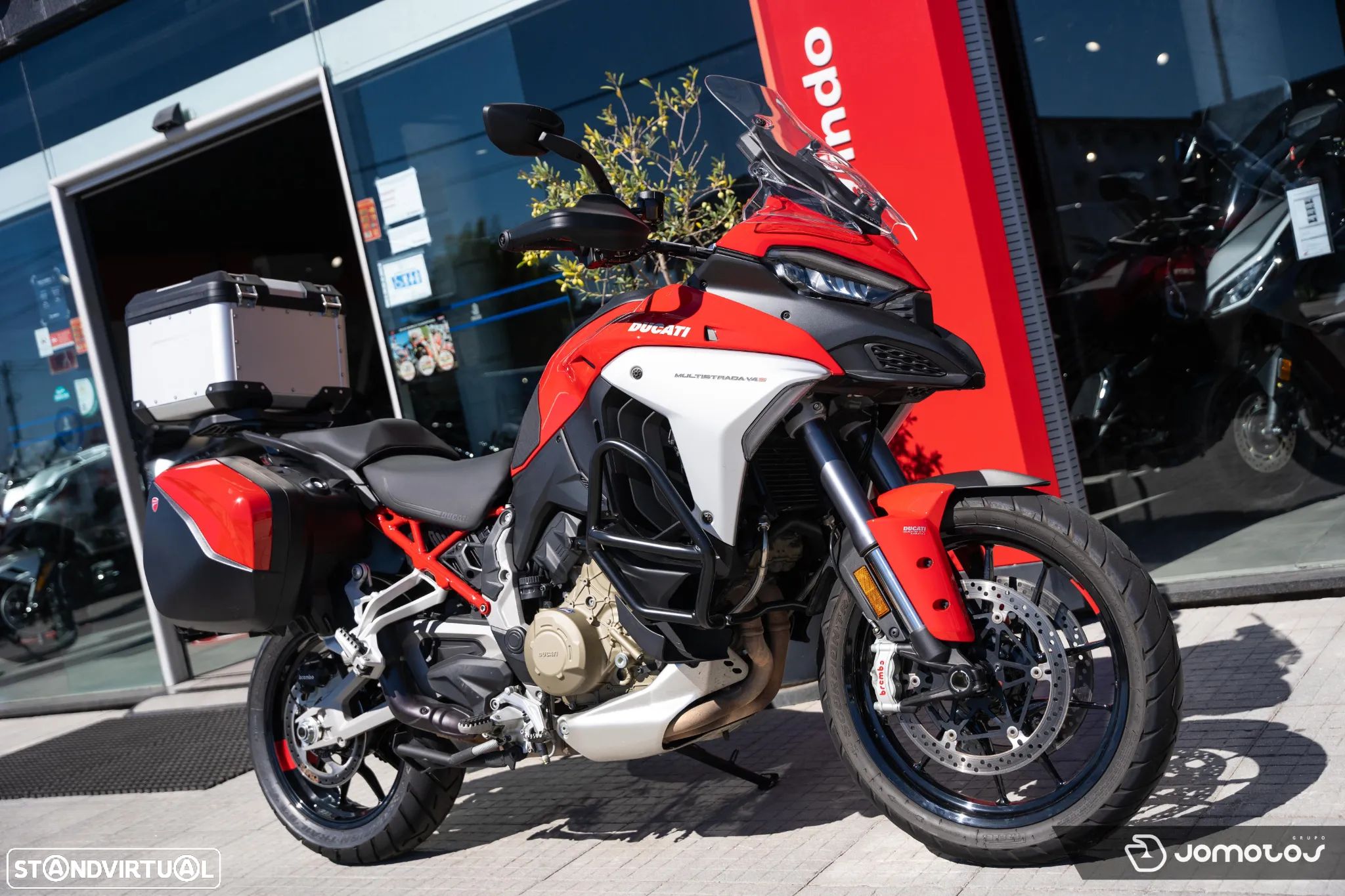 Ducati Multistrada V4 S - 1