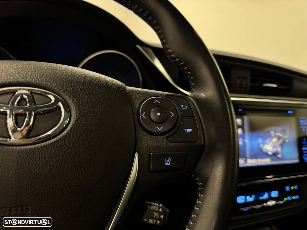 Toyota Auris Touring Sports 1.8 HSD Comfort +P.Techno+P.Sport - 50