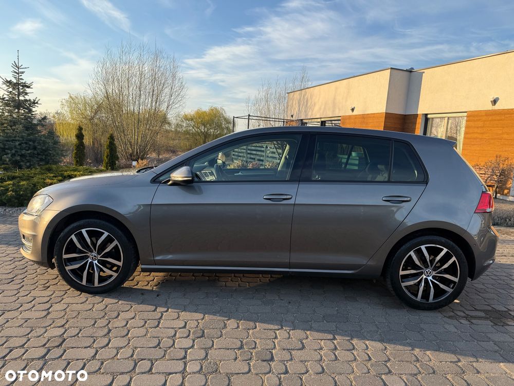 Volkswagen Golf 1.2 TSI DSG Comfortline - 4