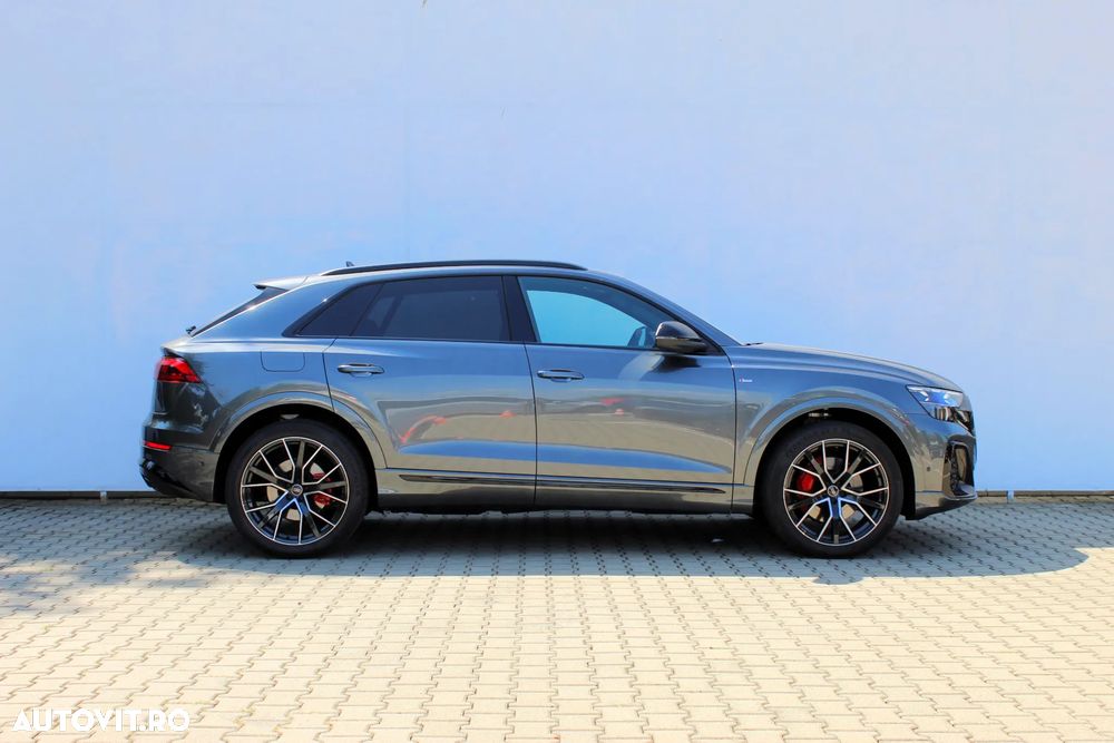 Audi Q8 55 TFSI quattro Tiptronic MHEV - 6