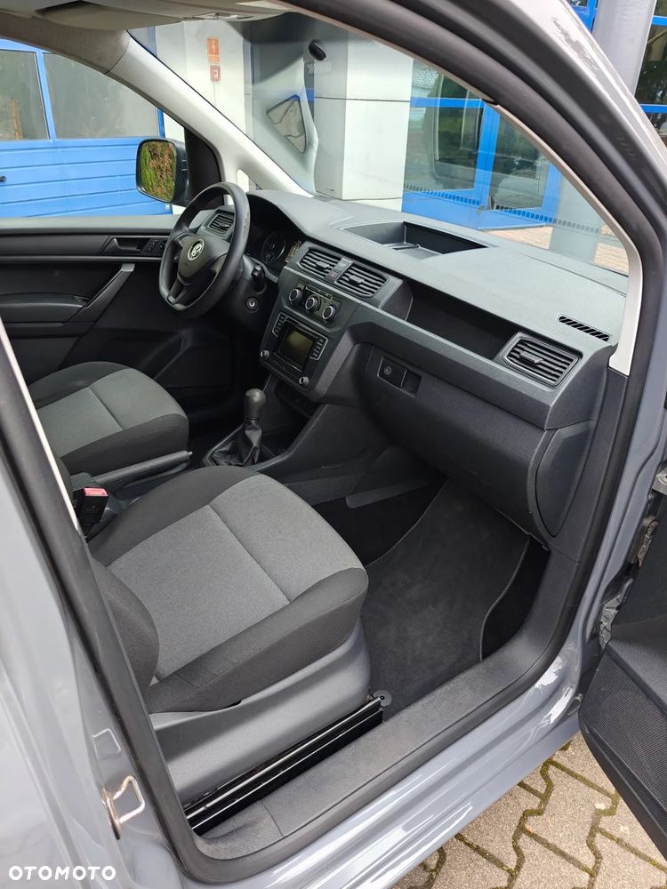 Volkswagen Caddy - 10