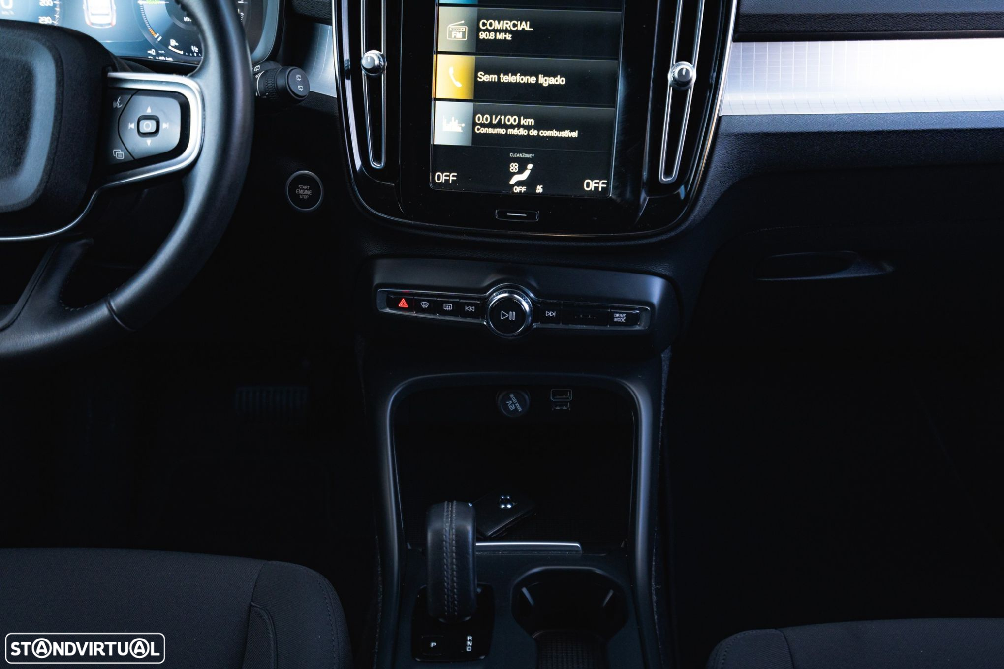 Volvo XC 40 - 48