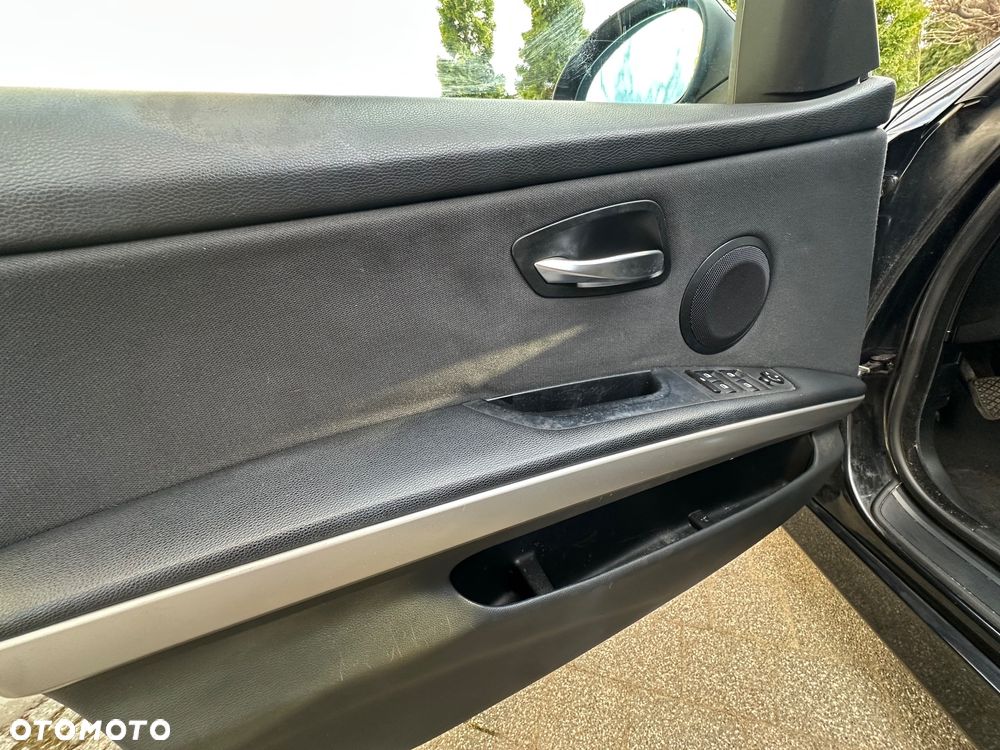 BMW Seria 3 320d - 22