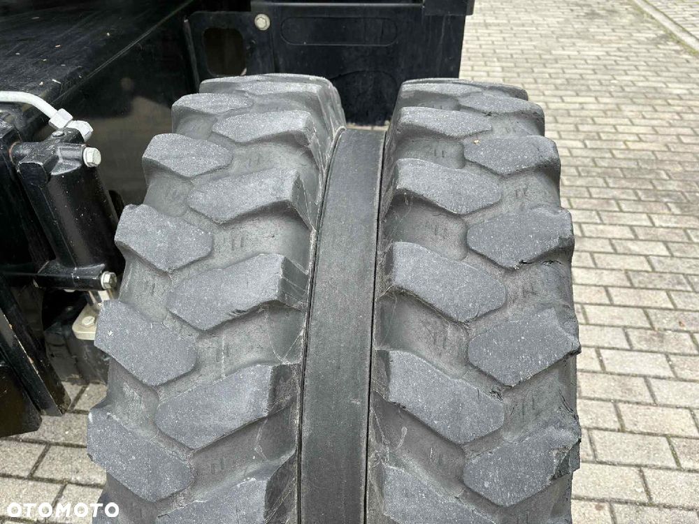 Yanmar B110W ROTOTILT 4 ŁYŻKI TYLKO 2618 mth - 16