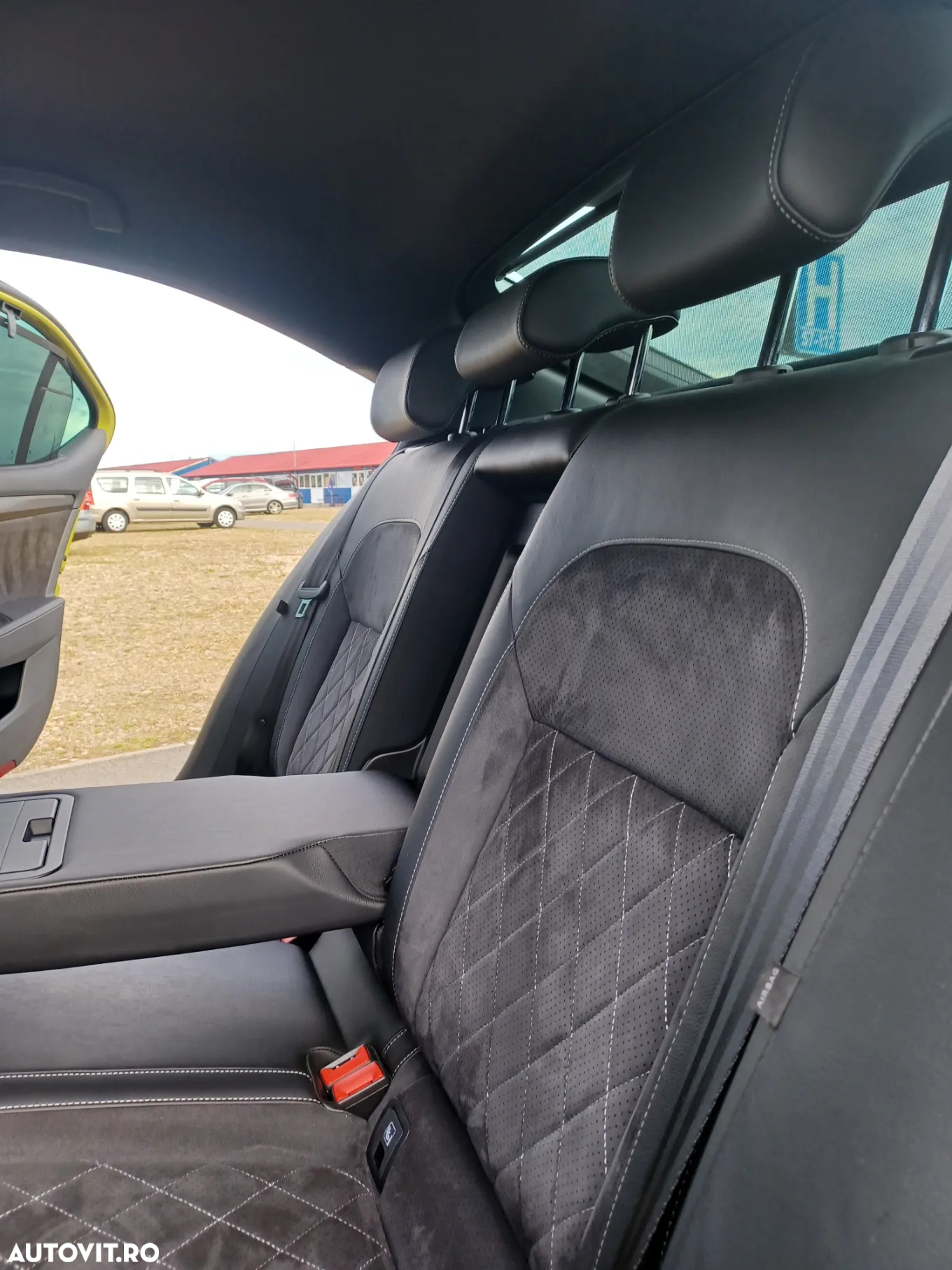 Skoda Superb 2.0 TDI Sportline - 22