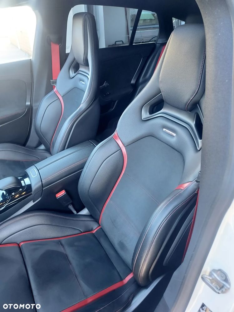 Mercedes-Benz CLA AMG 35 4-Matic 7G-DCT - 12