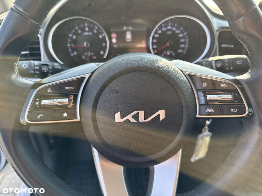 Kia Ceed 1.5 T-GDI M - 22