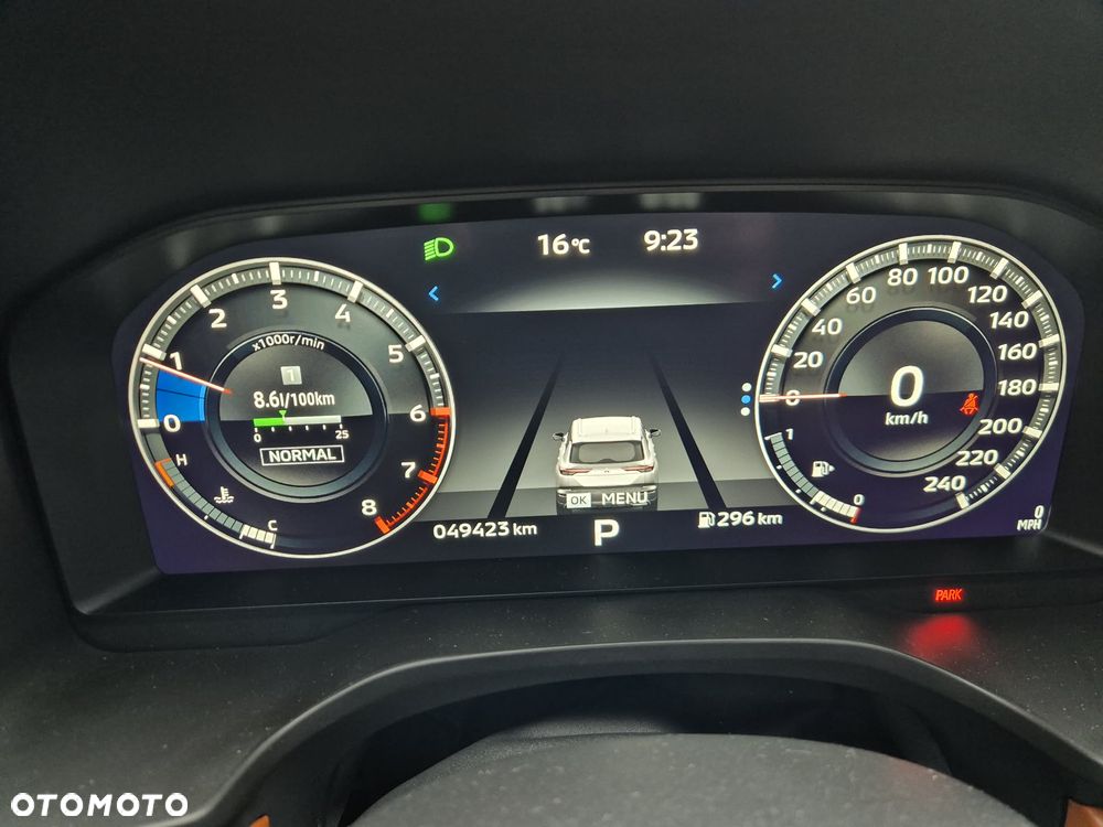 Mitsubishi Outlander - 25