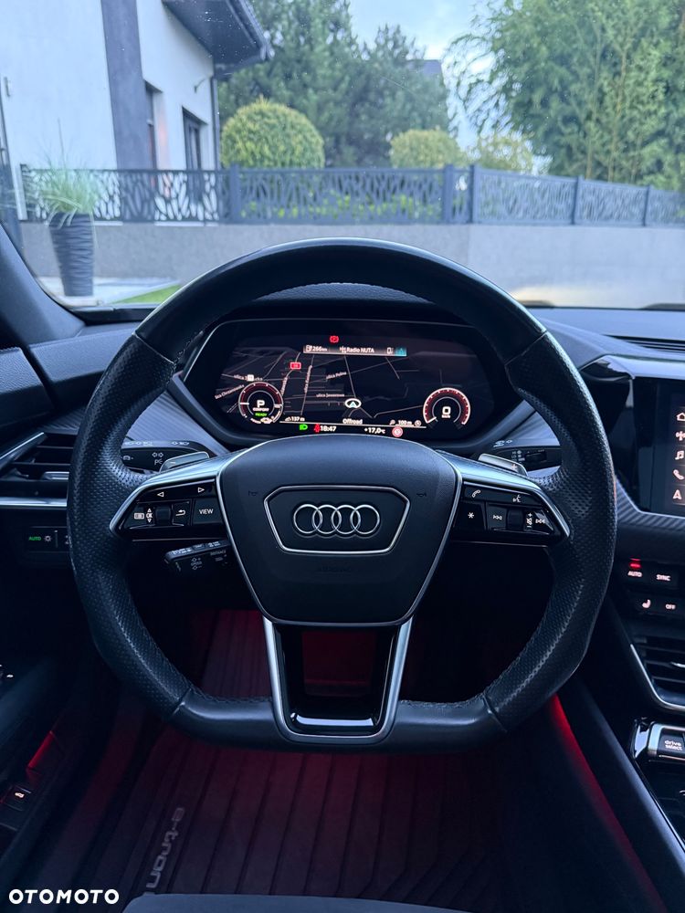 Audi e-tron GT - 25