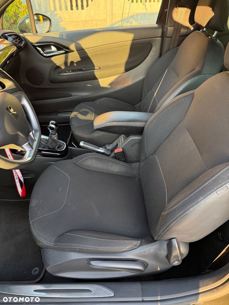 Citroën DS3 1.6 e-HDi SoChic - 11