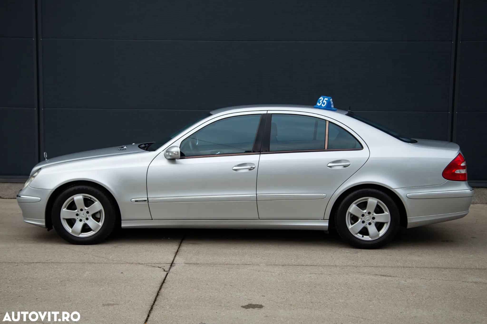 Mercedes-Benz E 320 T CDI 7G-TRONIC Avantgarde - 4