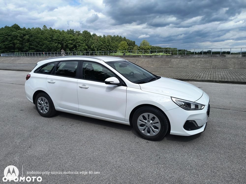 Hyundai i30 1.6 D Comfort - 22