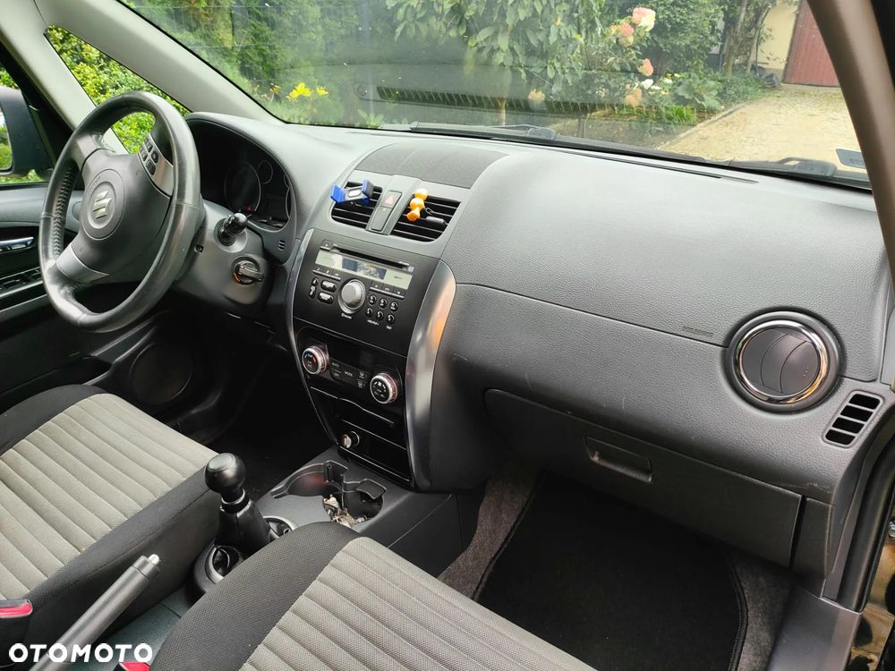 Suzuki SX4 1.6 Comfort - 11
