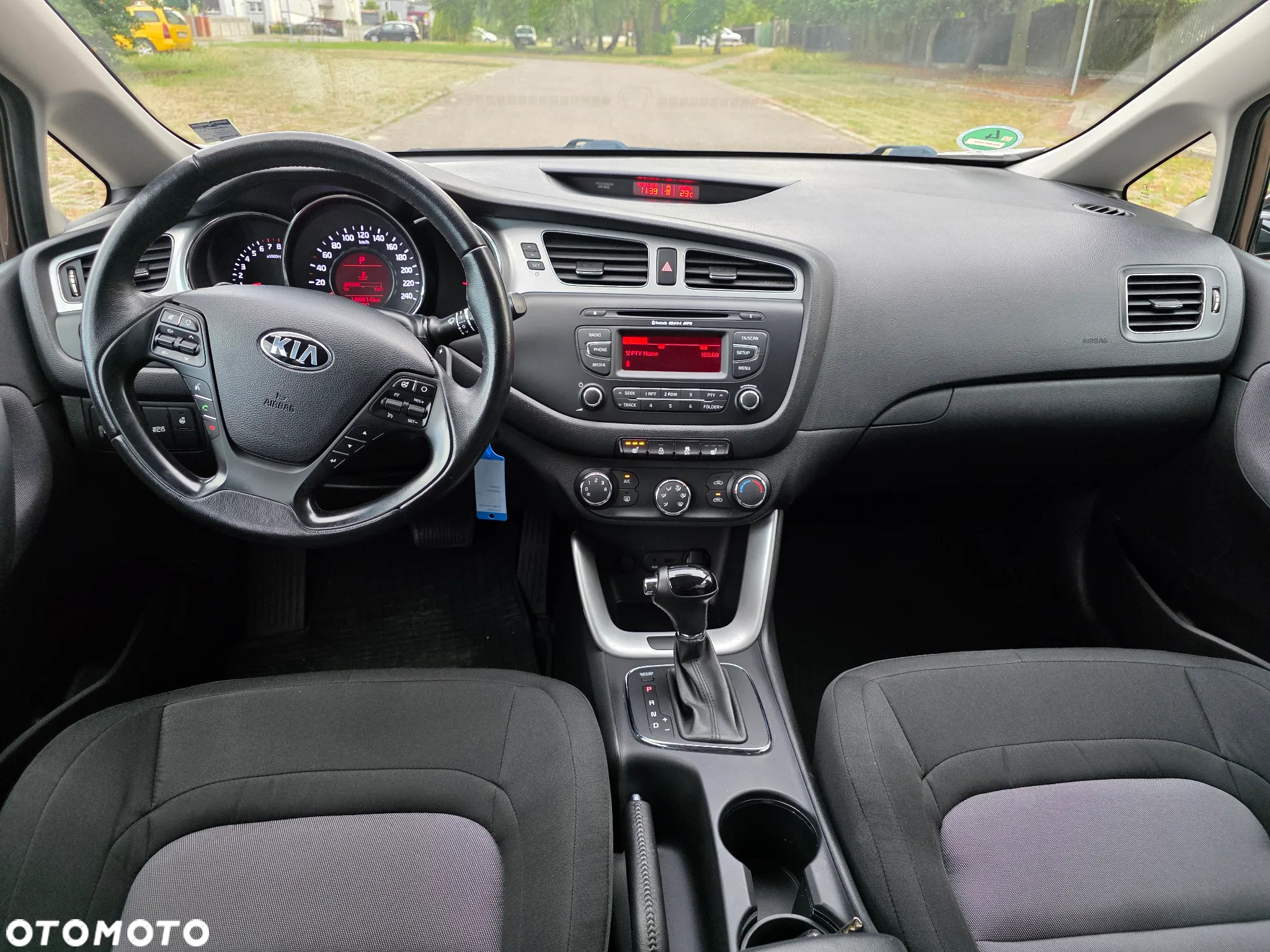 Kia Ceed 1.6 GDI DCT Platinum Edition - 6