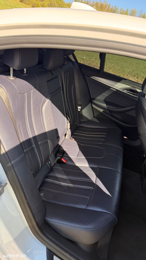 BMW Seria 5 520d AT - 7