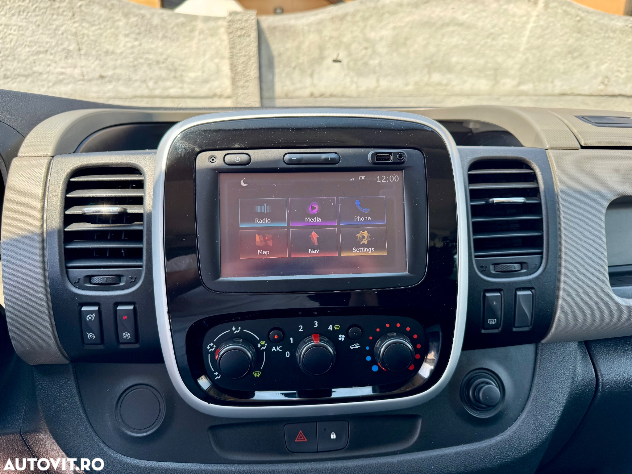 Renault Trafic ENERGY dCi 125 Grand Combi Authentique - 8