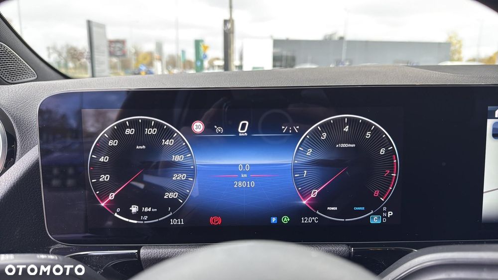 Mercedes-Benz GLA - 14