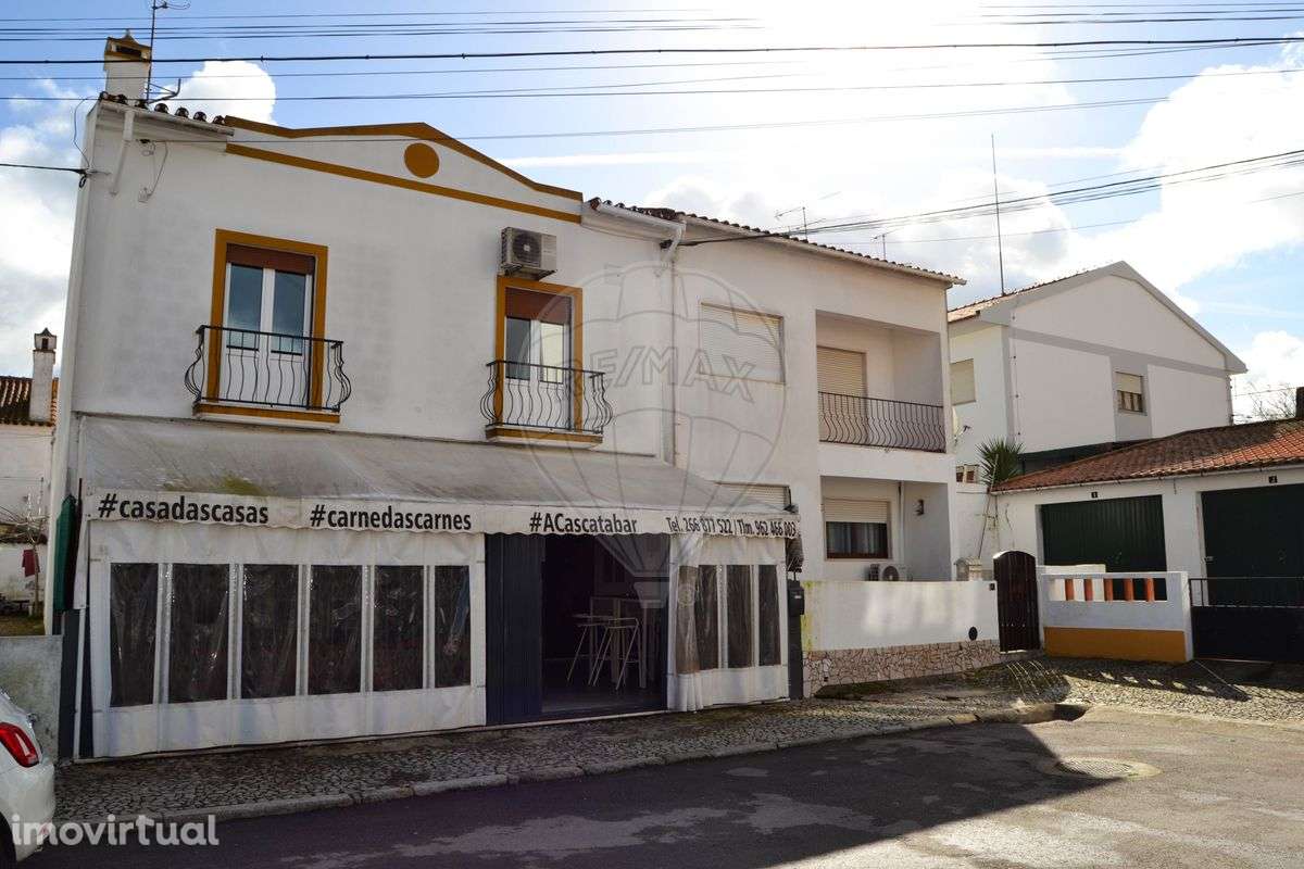 Moradia T2 para venda - Grande imagem: 2/17