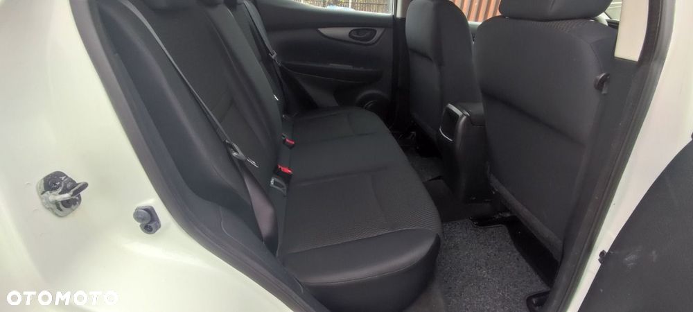 Nissan Qashqai - 10